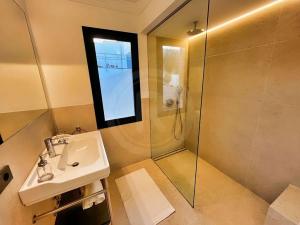 Prodej vily, Puerto de la Cruz, Španělsko, 341 m2
