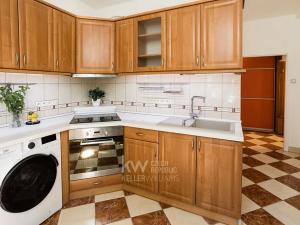 Pronájem bytu 2+1, Praha - Dejvice, Evropská, 60 m2