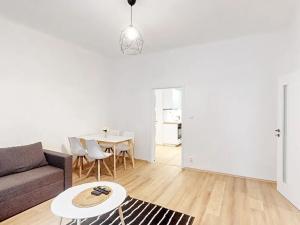 Prodej bytu 2+1, Praha - Dejvice, Thákurova, 54 m2
