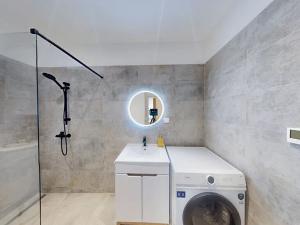 Prodej bytu 2+1, Praha - Dejvice, Thákurova, 54 m2