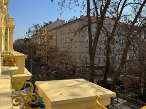 Prodej bytu 1+kk, Praha, Korunní, 30 m2