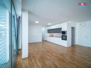 Prodej bytu 3+kk, Zlín, Lorencova, 99 m2