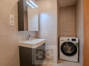 Pronájem bytu 1+kk, Praha - Vysočany, Střídavá, 32 m2