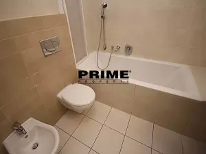 Pronájem kanceláře, Praha - Smíchov, Štefánikova, 147 m2