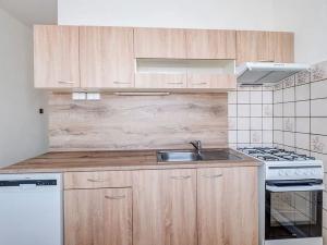Pronájem bytu 2+1, Praha - Malešice, Nad vodovodem, 55 m2
