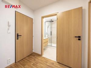 Pronájem bytu 2+kk, Praha - Modřany, Jordana Jovkova, 44 m2