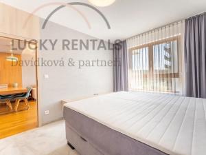 Pronájem bytu 2+kk, Praha - Modřany, Zlochova, 56 m2