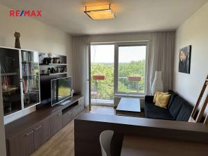 Pronájem bytu 2+kk, Praha - Černý Most, Marešova, 56 m2