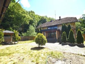 Prodej rodinného domu, Mikulovice, 380 m2