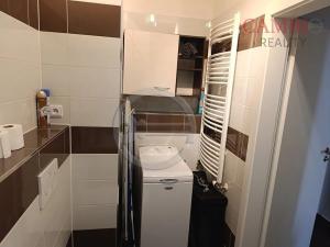 Pronájem bytu 1+kk, Praha - Střížkov, Zakšínská, 26 m2
