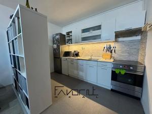 Pronájem bytu 2+kk, Ostrava, Jiřího Herolda, 52 m2