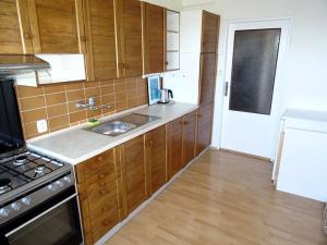 Pronájem bytu 1+1, Praha - Vršovice, 28. pluku, 42 m2