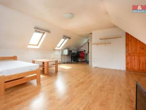Prodej rodinného domu, Mníšek pod Brdy, U Lesíka, 180 m2