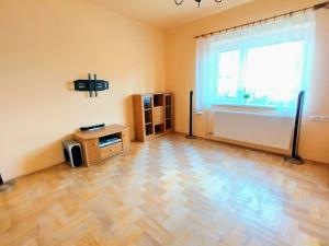 Pronájem rodinného domu, Velká Polom, 9. května, 160 m2