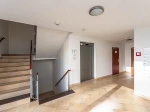 Prodej bytu 1+kk, Praha - Horní Měcholupy, Modenská, 39 m2