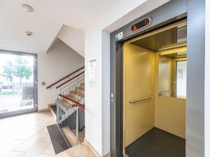Prodej bytu 1+kk, Praha - Horní Měcholupy, Modenská, 39 m2