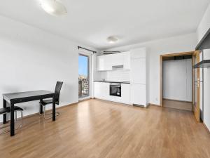 Pronájem bytu 1+kk, Praha - Horní Měcholupy, Mantovská, 40 m2