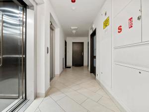 Pronájem bytu 1+kk, Praha - Horní Měcholupy, Mantovská, 40 m2
