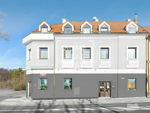 Pronájem bytu 1+kk, Praha - Prosek, Prosecká, 15 m2