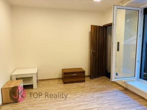 Pronájem bytu 1+1, Praha - Kobylisy, Uzavřená, 42 m2