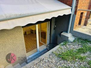 Pronájem bytu 1+1, Praha - Kobylisy, Uzavřená, 42 m2