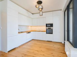Pronájem bytu 2+kk, Praha - Nusle, Závišova, 58 m2