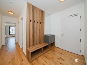 Pronájem bytu 2+kk, Praha - Nusle, Závišova, 58 m2