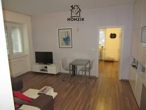Pronájem bytu 2+kk, Praha - Břevnov, Junácká, 58 m2