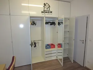 Pronájem bytu 2+kk, Praha - Břevnov, Junácká, 58 m2