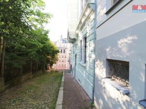 Pronájem bytu 2+1, Karlovy Vary, Moravská, 45 m2