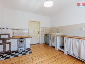 Pronájem rodinného domu, Stříbrná, 228 m2