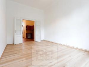Pronájem bytu 1+1, Praha - Žižkov, Seifertova, 40 m2