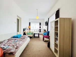 Prodej rodinného domu, Chrást, 280 m2