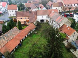 Pronájem vícegeneračního domu, Vraný, 258 m2