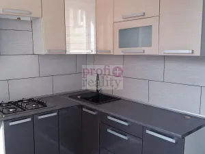 Pronájem bytu 2+1, Český Těšín, Dukelská, 61 m2