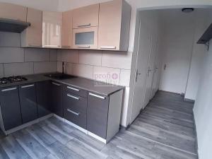 Pronájem bytu 2+1, Český Těšín, Dukelská, 61 m2