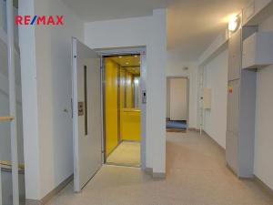 Prodej bytu 3+1, Praha - Stodůlky, Bellušova, 71 m2