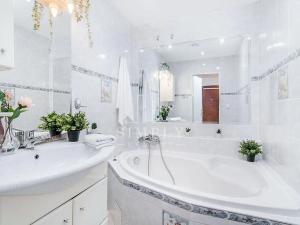 Pronájem bytu 4+1, Praha - Černý Most, Doležalova, 90 m2