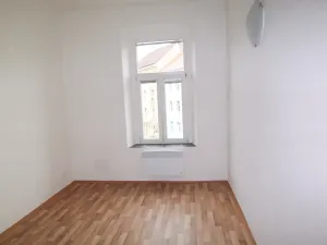 Pronájem bytu 1+kk, Praha - Vysočany, Spojovací, 22 m2