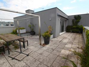 Prodej bytu 3+kk, Praha - Prosek, Trmická, 155 m2