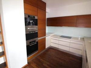 Prodej bytu 3+kk, Praha - Prosek, Trmická, 155 m2