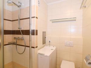 Pronájem bytu 2+1, Praha - Hlubočepy, Voskovcova, 48 m2