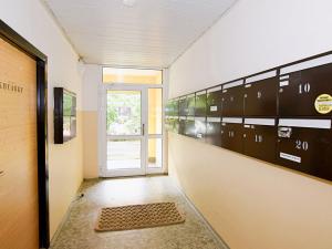 Pronájem bytu 2+1, Praha - Hlubočepy, Voskovcova, 48 m2
