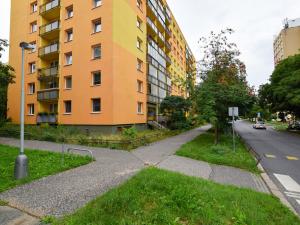 Pronájem bytu 2+1, Praha - Hlubočepy, Voskovcova, 48 m2