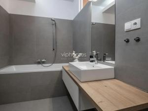 Pronájem bytu 2+kk, Praha - Smíchov, Pod Kesnerkou, 53 m2