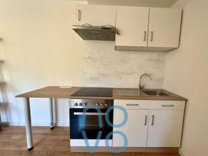 Pronájem bytu 1+kk, Praha - Nové Město, Ječná, 30 m2