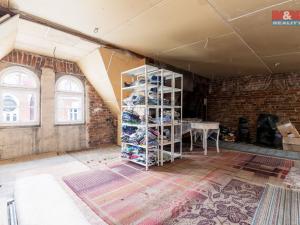 Prodej obchodního prostoru, Kravaře, Náměstí, 180 m2