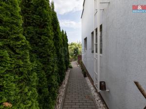 Prodej obchodního prostoru, Kravaře, Náměstí, 180 m2
