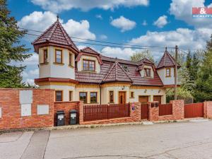 Prodej rodinného domu, Praha - Horní Počernice, Dobrošovská, 295 m2