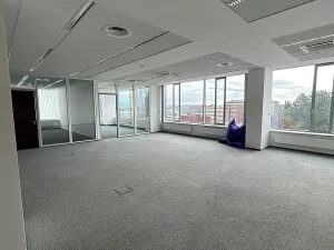 Pronájem kanceláře, Brno, Veveří, 300 m2